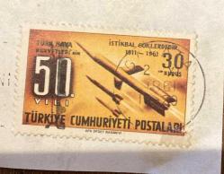 Mektup Zarfından Kesilmiş  / Postadan Geçmiş Pul Filateli - 1961 Damgalı - TÜRK HAVA KUVVETLERİ'NİN 50. YILI,  30 KURUŞ  - Türkiye Cumhuriyeti