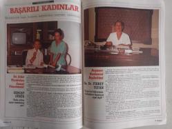 Kadınca Aylık Aktüalite Sinema Tiyatro Müzik ve Gençlik Mecmuası Dergisi - Ekim 1985 - Şener Şen - Çıplak Vatandaş - Gönül Yazar - Cemal Süreya - Tiplere Göre Makyaj - Renkli Bir Kış - Biz de Yazdık - 5 Koca Eskittim - Düğün Mürüvveti Kaça? - Mutfaklar Şenlendi - Yemek - Hayatımız Yalan - Nerde Eski Kaynanalar? - Bir Evlilik - On Yıl Önce On Yıl Sonra - Neden Aldatıyorlar - Pazarlamacılık Feci Zor - Sema Dinçer - Zeynep Oral - Başarılı Kadınlar Nairobi Buluşması - Susmayın - Çağdaş Kadının Yaşam Rehberi - Erkeklerin Doğum Kontrolü - Şişmanlıktan Nasıl Kurtuluruz? - Sanat Olayları - Gözümüzden Kaçmayanlar - Açık Mektup - Biz Bize - Dağarcık - Burç - Fal - Hayatımız Yalan - Neden Aldatıyorlar? - Barış Manço - Neco - Erol Evgin - Gencay Gürün - Fikret Tufan - Nazan Ölçer - Zeynep Oral - Kürtaj Son Çare Olmalı fotoğraf ve haberi - Tam Takım Dergi