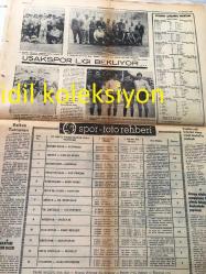 DEMOKRAT İZMİR GAZETESİ YEREL TAŞRA BASINI ---13 Temmuz 1971 --Gezmiş Davasının Savcısı Ecevit ve Demirel 'i Yerdi --Deniz Gezmiş (İdam talebiyle yargılanacak )--Sıkı Yönetim Komutanı  Askeri Savcı  Hakim Binbaşı Keramettin Çelebi : Deniz Gezmiş ve arkadaşlarıyla  ilgili iddianamesini hazırlamış ---Köy İşleri Bakanı :Cevdet Aykan  ---Makarios ,Cunta 'ya çattı --Kıbrıs konusunda entrika çevriliyor --Ortak Pazar ve İngiltere :Arıkan M. Erzurumlu ---İkinci Dünya Savaşında  ABD -Mafia Anlaşması :İbrahim Uzgören --Atatürk 'ün Laiklik Kavramı --İnşaat sektöründe malzeme fiyatı yüzde yirmi arttı --Fransız Konsolosluğu  Guy Barioulet  dün sabah  İzmir Valisi Namık Kemal Şentürk  Ziyaret Etti --PTT 'ciler Eğleniyor --