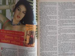 Kadın Dünyası Aylık Aktüalite Sinema Tiyatro Müzik ve Gençlik Mecmuası Dergisi - Ocak 1984 - Hülya Avşar - Hakkı Alacakaptan - Dereden Tepeden - Sinema Günleri - Kitaplık - Müzik Müzik - Video Vizyon - Suare - Mesleklerin En Gençleri - Kadir İnanır'la Söyleşi - Türkan Şoray - Cihan Ünal - Nabila Kaşıkçı ile 5 Çayı - Ayın Dosyası: İlkokullarda 6 Yaş Sorunu - Zeka Geliştiren Oyuncaklar - İsteyen Menopozdan sonra da Hamile Kalıyor - Cinsel Evlilik Reçetesi - Onu Arzuladığınızı Belli Edin - Kadınların Yatakta Yaptıkları Hatalar - Seks Terapi - Sağlıklı Beslenme Defteri - Ajda Pekkan'ın Seçimi - Stil - Moda - Yeni Yıl Makyajı - Antika - Yemek - Bitki Bakımı - Minik Mucizeler - Son Yenilikler - Bulmaca - Ayın Burcu - Fal - İskambil Falı - Hikaye fotoğraf ve haberi - Tam Takım Dergi