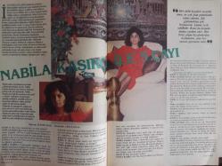 Kadın Dünyası Aylık Aktüalite Sinema Tiyatro Müzik ve Gençlik Mecmuası Dergisi - Ocak 1984 - Hülya Avşar - Hakkı Alacakaptan - Dereden Tepeden - Sinema Günleri - Kitaplık - Müzik Müzik - Video Vizyon - Suare - Mesleklerin En Gençleri - Kadir İnanır'la Söyleşi - Türkan Şoray - Cihan Ünal - Nabila Kaşıkçı ile 5 Çayı - Ayın Dosyası: İlkokullarda 6 Yaş Sorunu - Zeka Geliştiren Oyuncaklar - İsteyen Menopozdan sonra da Hamile Kalıyor - Cinsel Evlilik Reçetesi - Onu Arzuladığınızı Belli Edin - Kadınların Yatakta Yaptıkları Hatalar - Seks Terapi - Sağlıklı Beslenme Defteri - Ajda Pekkan'ın Seçimi - Stil - Moda - Yeni Yıl Makyajı - Antika - Yemek - Bitki Bakımı - Minik Mucizeler - Son Yenilikler - Bulmaca - Ayın Burcu - Fal - İskambil Falı - Hikaye fotoğraf ve haberi - Tam Takım Dergi