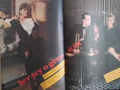 Kadın Dünyası Aylık Aktüalite Sinema Tiyatro Müzik ve Gençlik Mecmuası Dergisi - Ocak 1984 - Hülya Avşar - Hakkı Alacakaptan - Dereden Tepeden - Sinema Günleri - Kitaplık - Müzik Müzik - Video Vizyon - Suare - Mesleklerin En Gençleri - Kadir İnanır'la Söyleşi - Türkan Şoray - Cihan Ünal - Nabila Kaşıkçı ile 5 Çayı - Ayın Dosyası: İlkokullarda 6 Yaş Sorunu - Zeka Geliştiren Oyuncaklar - İsteyen Menopozdan sonra da Hamile Kalıyor - Cinsel Evlilik Reçetesi - Onu Arzuladığınızı Belli Edin - Kadınların Yatakta Yaptıkları Hatalar - Seks Terapi - Sağlıklı Beslenme Defteri - Ajda Pekkan'ın Seçimi - Stil - Moda - Yeni Yıl Makyajı - Antika - Yemek - Bitki Bakımı - Minik Mucizeler - Son Yenilikler - Bulmaca - Ayın Burcu - Fal - İskambil Falı - Hikaye fotoğraf ve haberi - Tam Takım Dergi