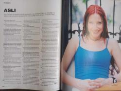 FHM Aktüalite Sinema Tiyatro Müzik ve Gençlik Mecmuası Dergisi - Temmuz 2000 - Bon Jovi - Göğüs Farkı - Banu Öztürk - Seda Sevim - Yaramaz Kız - Bir Chat'da Buluşmak - Deniz Kızı - Erkekler Neden Tuhaftır? - Emret Komutanım - Teoman - Yaz Öpücüğü - İşi Bilin, Kelimeleri Doğru Seçin ve Chat'te Başlayan Yolculuğa Mum Işıkları Altında Devam Edin - Reporter - Hi Tec ve Otomobil - Melekler - Moda - Thrills - Sporter - Başka Sorusu Olan - Del Piero ile söyleşi - Yeni Jenerasyon Paris Dakar Fatihi - Erkeklere Dokundurduk - Havuz Çekimleri İçin Hasta Olmayı Bile Göze Alan Kelly Brook Nefesinizi Kesecek fotoğraf ve haberi - Tam Takım Dergi