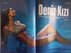 FHM Aktüalite Sinema Tiyatro Müzik ve Gençlik Mecmuası Dergisi - Temmuz 2000 - Bon Jovi - Göğüs Farkı - Banu Öztürk - Seda Sevim - Yaramaz Kız - Bir Chat'da Buluşmak - Deniz Kızı - Erkekler Neden Tuhaftır? - Emret Komutanım - Teoman - Yaz Öpücüğü - İşi Bilin, Kelimeleri Doğru Seçin ve Chat'te Başlayan Yolculuğa Mum Işıkları Altında Devam Edin - Reporter - Hi Tec ve Otomobil - Melekler - Moda - Thrills - Sporter - Başka Sorusu Olan - Del Piero ile söyleşi - Yeni Jenerasyon Paris Dakar Fatihi - Erkeklere Dokundurduk - Havuz Çekimleri İçin Hasta Olmayı Bile Göze Alan Kelly Brook Nefesinizi Kesecek fotoğraf ve haberi - Tam Takım Dergi