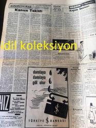 ANKARA HIZ GAZETESİ YEREL TAŞRA BASINI-----18 Şubat 1966 Yıl :1 Sayı :17--DYF -İş Yönetim Kurulu Toplantısı --Aklın Zaferi :Şerafettin Akova --Koca Topçu Otuz Bin Lira Maaş Alıyor --Kanun Teklifi --Rejim Sesleri :Necmi Ertez -Toprak Reformu Tasarısı Son Şeklini Alıyor --Ulus Sosyal Sigortalar Hastanesi Dün Açıldı --Demirel Atasagun ile uzun bir görüşme yaptı --Gürsel Komadan Kurtulamadı --TMGT vatandaşı boykota davet etti--