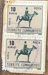 Mektup Zarfından Kesilmiş  / Postadan Geçmiş İkili Pul Filateli - 1972 Damgalı - ATLI ATATÜRK BURSA, 10 KURUŞ - Türkiye Cumhuriyeti