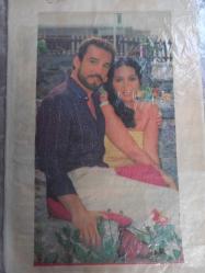 Türkan Şoray  ile Cihan Ünal Çeşitli Gazete Dergi ve Haber Sayfalarından kesilmiş 2 adet fotoğraflı 20*30cm ebadında arkalı önlü boş kağıda yapıştırılmıştır.