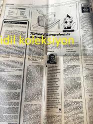 İSTANBUL AYRINTILI HABER GAZETESİ YEREL TAŞRA BASINI ----19  Mart 1979 Yıl :3 Sayı :1178 -Sigara kuyruğu,Akaryakıt kuyruğu,Hikmet Feridun Es-Vecdi Bürün-Alpaslan Türkeş-Bülent Ecevit-Ülkücüler yargılanıyor-İlhan livaoğlu-Türkiye 2, Malta 1--Gübre ile PTT ücretine  önümüzdeki ay yeniden zam yapılacak --Bu pahalılıkta asgari  ücret hala 3300 lira  demek herkes artık borçla yaşayacak , gaz yağı kuyruğu --Pandora 'nın kutusu :Prof Dr. Şaban Karataş --Ekonomik kargaşanın egemenliği sürüyor  paketten daha neler çıkacak neler  ?---AP lideri gittikçe  sertleşiyor Demirel 'e biri kırmızı diğeri siyah olan iki dilekçe verildi --Mısır İsrail anlaşması olursa Ortadoğu Patlar -- Rusya Avrupa Komünist Partilerine Boyun Eğiyor --DİSK 'teki kavga büyüyor --Türkoloji  Kongrelerinin Ardından :Erdem Yücel --Fenerbahçe özel maçta Kütahya 'yı 2-0 mağlup etti --Çanakkale de  Savaşanlar : Muhittin Nalbantoğlu --
