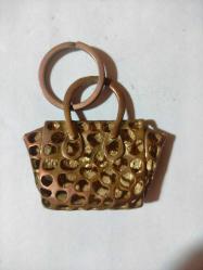 12143-METAL BAYAN ÇANTASI FORMUNDA ANAHTARLIK