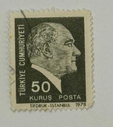 Mektup Zarfından Kesilmiş  / Postadan Geçmiş Pul Filateli - Damgalı - ATATÜRK İSTANBUL 1978 , 50 KURUŞ - Türkiye Cumhuriyeti