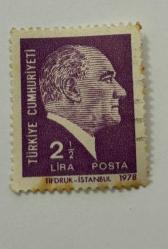 Mektup Zarfından Kesilmiş  / Postadan Geçmiş Pul Filateli - Damgalı - ATATÜRK İSTANBUL 1978 , 2,5 LİRA - Türkiye Cumhuriyeti