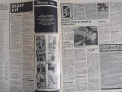 Film Market Aylık Filmcilik ve Sinemacılık Dergisi - Nisan 1983 - Yeşilçam Pusuda! - Yaprak Özdemiroğlu - Ahu Tuğba - Derman Filmi - Hülya Koçyiğit - Tarık Akan - Talat Bulut - Nur Sürer - Sanat Evi - Geçen Ayın Ardından - Türkan Şoray - Leyla Umar - Görüntü - İlişki Filmi - Banu Alkan - Temel Gürsu - Bölge Haberleri - Sinema Salonları - Not Defterimden - Hayri Caner - Sansür Raporu - Ajda Pekkan - Ankara'da Videocular Birleşiyor - Bugüne Nasıl Gelindi? - Filmler Kitaplar - Hakan Sonok - Bir Kuruluşun Anatomisi - Ulusal Video - Türker İnanoğlu'na Sorular - Sine Teknik - Bülent Talay - Gloria Swanson - 1982 ''Bafta'' Ödülleri Dağıtıldı - Box Office - Bu Ay İzleyeceklerimiz - Mecnun Filmi - Kurtuluş Filmi - Gece Şahini Filmi - Gecelerin Kadını Filmi - Bir Zamanlar Kardeştiler Filmi - Bulut Aras - Nazan Saatçi - Yusuf Sezgin - Figen Han - Yılmaz Köksal - İnal Başyurt - Gece Şahini Filmi - Sylvester Stallone - Billy Dee Wiliams - Lindsay Wagner fotoğraf ve haberi - Tam Takım Dergi
