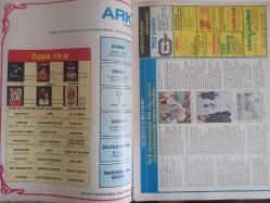 Film Market Aylık Filmcilik ve Sinemacılık Dergisi - Kasım 1983 - Yaktı Beni Filmi - Ferdi Tayfur - Serpil Çakmaklı - Hülya Koçyiğit - Seni Seviyorum Filmi - Türkan Şoray - Cihan Ünal - Sanat Evi - Geçen Ayın Ardından - Işık Toraman - Görüntü - Kılıbık Filmi - Kemal Sunal - Nevra Serezli - Ali Şen - Sümer Tilmaç - Günay Girik - Sokaktan Gelen Kadın filmi - Ömrümün Tek Gecesi Filmi - Not Defterimden - Hayri Caner - Atatürk ve Sinema - Müjde Ar 2 Filmde de Başrolde - Şalvar Davası Filmi - Aile Kadını filmi - İstanbul'daki Video Kulüpleri - Film Müzik Üretim Limited Şirketi ve Çekim Stüdyoları - Müjde Ar - Futboliye Filmi - Aydemir Akbaş - Bahar Öztan - İbrahim Tatlıses fotoğraf ve haberi - Tam Takım Dergi