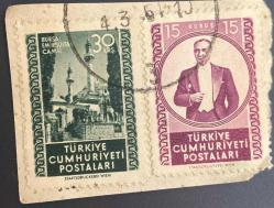 Mektup Zarfından Kesilmiş  / Postadan Geçmiş İkili Pul Filateli - Damgalı - ATATÜRK, 15 KURUŞ / BURSA EMİRSULTAN CAMİİ, 30 KURUŞ - Türkiye Cumhuriyeti