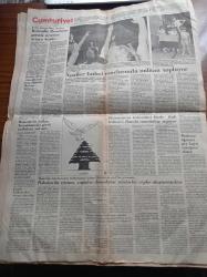Cumhuriyet Gazetesi - 23 Eylül 1983 - Naziler Futbol Maçlarında Militan Topluyor - İndira Gandi Lefkoşe'den Sonra Atina'da - Fenerbahçe Efes Pilsen Bugün Oynuyor - Nadir Nadi Anlatıyor Bir Yazarın İlk Gazetecilik Yılları - Turgut Özal'ın Konumu Değişiyor - ANAP - Mustafa Uğurlu'nun 15 Yıl Hapsi İstendi - Halkçı Parti Başkanlık Divanı - Refah Partisi de 30 Kurucu Üyeyi Tamamladı - Temel Ateş Ve Ertuğrul Günay'ın 8 Yıl Hapsi İsteniyor