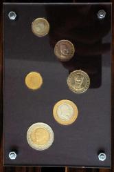 8. Emisyon 2005 Yeni Kuruş seti Temiz