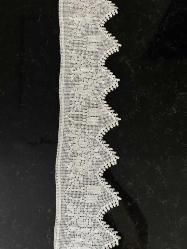 Bulgaristan 1950ler Çiçek motifli kenar danteli