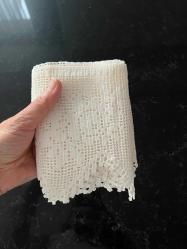 Bulgaristan 1950ler Çiçek motifli kenar danteli