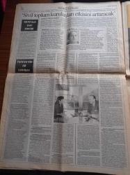 Cumhuriyet Gazetesi - 12 Eylül 1999 - Kurucusu Yunus Nadi - İlhan Selçuk - Ali Sirmen - Oktay Akbal - Hingis Finalde - Galatasaray Hertha Berlin Niyetine - Fatih Terim - Hakan Şükür - Yalova'da Rant Paylaşımı İhaleler MHP Ve ANAP'a - Yunan Kanı İstemem Diyen Sağlık Bakanı Osman Durmuş Yunan Rakısını Ankara'ya Götürmüş - Darbenin Yıldönümü - 56. Venedik Film Festivali - İsveç Büyükelçisi Kıbrıs Bir Barış Adası Olmalı