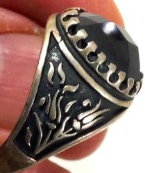 ORTA DÖNEM SANATSAL MOTİFLİ OBSİON KRİSTAL SİYAH TAŞLI MUHTEŞEM ORİJİNAL GÜMÜŞ YÜZÜK 2S1TT2 ÇOK NADİR