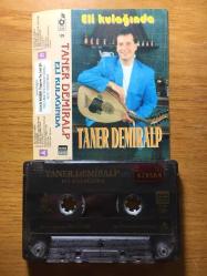 TANER DEMİRALP - ELİ KULAĞINDA