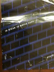 AFİŞLERLE YEŞİLÇAM, 15 NİSAN - 10 MAYIS 2000, TİYATRO AFİŞİ / POSTERİ - ORİJİNAL - 67 X 48 cm EBADINDA - İSTANBUL KÜLTÜR VE SANAT VAKFI - ULUSLARARASI İSTANBUL FİLM FESTİVALİ - ATATÜRK KÜLTÜR MERKEZİ GİRİŞ FUAYESİ