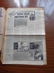 Milliyet Magazin Gazetesi - 7 Mayıs 1972 - Esen Püsküllü Hakkında Boşanma Dedikoduları - Fatma Girik - Güneri Tecer İle Emel Sayın Konserlere Yetişmek İçin Tatillerini Yarıda Bıraktılar - Türkiye'de Yeni Bir Salgın Taekwondo - Semra Ünsal - Ailesi Hasan Vecih'in Resimlerini Öldükten Sonra Sergiledi - Burhan Felek - Bülent Ecevit'e Falcı 5 Harfli İsimlerden Sakının Demişti - Şeytan Sofrasında Nikah - Neşe Tan