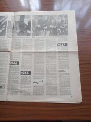 Milliyet Cumhuriyet'in 40. Yılı Özel Gazetesi - 29 Ekim 1963 - 40 Yılın Hikayesi - Cumhuriyet Devrinin Kronolojisi - Hilafet Kalkıyor - Anayasa Kabul Edildi- Terakkiperver Fırka Kapatılıyor - Atatürk Çankaya Köşkünde Latife Hanımla - Dersim Harekatına Katılan Birliğimiz Pülümür'de - İkinci Kürt İsyanı - Menemen Olayı - Dünya Güzeli Seçilen Türk Keriman Halis - İzmir Suikastı - Hatay Meselesi - İkinci Dünya Savaşı - Atatürk'ün Vefatı - Türk Askeri Kore'de - Demokrat Parti - Adnan Menderes - İsmet - Celal Bayar - Fatin Rüştü Zorlu - Kürtçülük Faaliyeti
