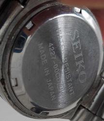JAPONYA SEIKO MARKA AKTİF OTOMATİK ORİJİNAL CAMI TAKVİMLİ KRİSTAL KARE MODEL BEYAZ KADRAN KOLEKSİYONDAN ÇIKMA BAKIMLI SÜPER KOL SAATİ RR1R1A1A