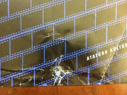 AFİŞLERLE YEŞİLÇAM, 15 NİSAN - 10 MAYIS 2000, TİYATRO AFİŞİ / POSTERİ - ORİJİNAL - 67 X 48 cm EBADINDA - İSTANBUL KÜLTÜR VE SANAT VAKFI - ULUSLARARASI İSTANBUL FİLM FESTİVALİ - ATATÜRK KÜLTÜR MERKEZİ GİRİŞ FUAYESİ