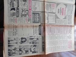 Günaydın Gazetesi - 7 Ekim 1974- Hicran Öğretmeni Tabanca Zoru İle Kaçırdılar - Kıbrıs'taki Askerlerimize Moral Konseri - Hülya Süer - İstanbul'un Kurtuluşu Törenlerle Kutladı - İstanbul Belediye Başkanı Ahmet İsvan - Gaz Tüpü Kuyruğu - İstanbul Valisi Namık Kemal Şentürk - Lider Fenerbahçe'den İlk Puanı Adana Demirspor Aldı - Fatih'in Fedaisi Kara Murat - Cumhuriyet Bayramını Kıbrıs'ta Kutluyoruz - Galatasaray Bursa Engelini Kolay Aştı -  Dadaş Hasan Çizgi Roman - Ahmet Enünlü Halterde Dünya Şampiyonu - Muazzez Turing