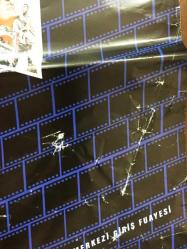 AFİŞLERLE YEŞİLÇAM, 15 NİSAN - 10 MAYIS 2000, TİYATRO AFİŞİ / POSTERİ - ORİJİNAL - 67 X 48 cm EBADINDA - İSTANBUL KÜLTÜR VE SANAT VAKFI - ULUSLARARASI İSTANBUL FİLM FESTİVALİ - ATATÜRK KÜLTÜR MERKEZİ GİRİŞ FUAYESİ