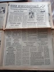 Günaydın Gazetesi - 14 Ağustos 1981 - İşte Bu Da Futbol Balesi - İstanbul Tenis Turnuvası - Kaçma Hazırlığı Yapan Mehmet Ali Ağca'nın Cezaevi Değiştirildi - Bir Ay Önce Evlenen Sezen Aksu İki Ay Sonra Anne Olacak - Tuncay Mataracı Öldürüleceğini İleri Sürdü - Türkiye'de İlk Pulu Agah Efendi Sigara Kağıdı Üstüne Bastırdı