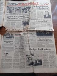 Günaydın Gazetesi - 2 Eylül 1984 - Galatasaray'ın Yüzü Bu Sefer Güldü - Erdal Keser - Fenerbahçe Artık Kampa Girmeyecek - Suudi Arabistan Kralı'nın Kardeşi Türkiye Gezisini Yarıda Kesti - Türk İş Genel Sekreteri Sadık Şide - Çalışma Ve Sosyal Güvenlik Bakanı Mustafa Kalemli Emeklilik Yaşı 55'e Çıkacak - Filistin Kurtuluş Örgütü Temsilcisi Ebu Firaz'a Ankara'da Suikast Planı - Ünlü Wolkswagen Zarar Ediyor - Bitlis Sigarası İstanbul'da Satılmayacak