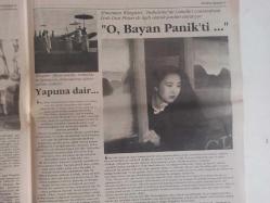 Sinema Gazetesi Filmcilik ve Sinemacılık Dergisi - 19-25 Eylül 1992 - En Başarılı Kapak: Antrakt - Halil Ergün ÇASOD'un Yeni Başkanı - Pyramid Sineması Açıldı - Gölbaşı Sineması İşhanı Oluyor - Moda Sineması Açıldı - İzmir'de Yeni Bir Sinema - Kırklareli'ne Yeni Sinema - Yeni Filmler Her Telden - Christopher Columbus Filmi - Cehennem Silahı 3 Filmi - Mel Gibson - Danny Glover - Keşif Filmi - Colette Filmi - Alien 3 Filmi - Çıplak Ateş Filmi - Pierce Brosnan - Ron Silver - Ben Cross - İndoche Filmi - Catherine Deneuve - Tam Popo Filmi - Taş Yılları Filmi - Ben de Seviyorum ... Ben de... - Tamer Baran - Colette Filmi - Klaus Maria Brandauer - Mathilda May - Danny Huston - Yapıma Dair - ''O, Bayan Panik'ti'' - Durul Taylan - Yaratık Bu Kez Ortaçağda - Turgut Özakman - Sinan Çetin - Sabahattin Çetin - 29. Cadde - Doğadaki Umut - Ve Tanrılar Çıldırdı - Far and Away - Rush - Lethal Weapon 3 - Sadi Çilingir fotoğraf ve haberi - Tam Takım Dergi