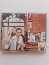 2D1 YAR BANA     (ESKİ BANDROL KOLLEKSİYON BASIM)     CD MÜZİK CD ORJİNAL MÜZİK ( CD 10423