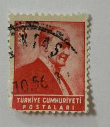 Mektup Zarfından Kesilmiş  / Postadan Geçmiş Pul Filateli - Beşiktaş Ekim 1956 Damgalı - ATATÜRK , 3 KURUŞ - Türkiye Cumhuriyeti