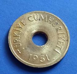 1951 Noktalı Delikli 1 Kuruş Çil