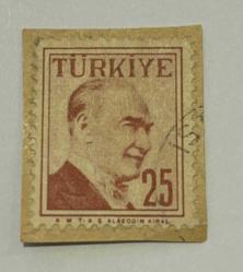 Mektup Zarfından Kesilmiş  / Postadan Geçmiş Pul Filateli - İstanbul Damgalı - ATATÜRK , 25 PARA - Türkiye Cumhuriyeti