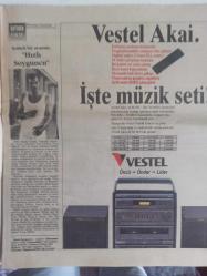 Sinema Gazetesi Filmcilik ve Sinemacılık Dergisi - 21-27 Aralık 1992 - ''Camdan Kalp'' e Bir Uluslararası Ödül Daha-  Thelma ve Louise ile Venüs'le Buluşma - Ağustos'ta Rapsodi Filmi - Richard Gere - Red it Filmi - Terence Hill - Thelma ve Louise Filmi - Avrupa İşi Bir Edebiyat Uyarlaması - ''Kırmızı Pazartesi''yi Seyredin ve Utanın - Sanatçı Dünyalarında Bir Gezinti: Venüs'le Buluşma - Uğur Vardan - İzmir'in Kaybolan sinemaları - Halbuki Biz Onları Çok Sevmiştik: The Commitments Filmi - Uğur Vardan - Kaliteli Bir Anatür: ''Hızlı Soyguncu'' filmi - Tiyatrolarda Bu Hafta - Dehşetin Nefesi - Ateş Üstünde Yürümek Filmi - Hülya Aksular - Yılmaz Zafer - Kürşat Alnuaçık - Semiha Berksoy - Erdoğan Akduman - Genç Ölmek - Sonsuza Yürümek - Kuzuların Sessizliği - Kendini Arayan Adam - The İndecent Woman - Kuraldışı Kadın - Hızlı Soyguncu Filmi - Tom Selleck - Jane Saymour - Şafakta Buluşalım - 3 Belalılar Dönüyor Filmi fotoğraf ve haberi - Tam Takım Dergi