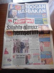 Hürriyet Gazetesi - 10 Mart 2003 - Başbakan Recep Tayyip Erdoğan - Beşiktaş Kulübü Başkanı Serdar Bilgili -  Fenerbahçe'den Hakem Selçuk Dereli'ye Tepki - Abdullah Cavcav'ın Hakareti Ortalığı Karıştırdı - Adalet Ve Kalkınma Partisi Siirt'te 3 0 Yaptı - ABD'li Askerler Türk Binbaşıyı Kızdırdı - Ünlüler Mehmet Ali Erbil İçin Seferber Oldu - Bayan Hayrünnisa Gül'ün Resepsiyonunda Şarap da Vardı - İşte Kot'un İsim Babası Aytaç Koç