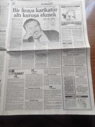 Hürriyet Gazetesi - 19 Kasım 1990 - Ali Ulvi 40 Yıldır Karikatür Çiziyor - Metin Tekin - Emin Çölaşan Fenerbahçe Dosyasını Açıyor- Aykut Kocaman - Sadri Alışık'ın İkinci Baharı - Yıldırım Akbulut Turgut Özal'dan İstediğini Aldı - Meclis'in En Devamlı Milletvekili 83'lük Kamil Tuğrul Coşkunoğlu - Devlet Bakanı Işın Çelebi Düello Davetini Reddetti - İçişleri Bakanı Abdulkadir Aksu Molla İddiasına Gülerim - Erdal İnönü