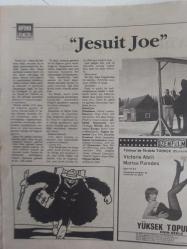 Sinema Gazetesi Filmcilik ve Sinemacılık Dergisi - 21-27 Kasım 1992 - Pendik Güney Açıldı - ''Sarı Tebessüm'' Start Aldı - ''Oyuncu'' Filmi - Tim Robbins - Greta Scacchi - Whoopi Goldberg - ''Yüksek Topuklar'' Filmi - Victoria Abril - Miguel Bose - ''Jesuit Joe'' ilmi - Peter Tarter - John Walsh - ''Kızlar Sahada'' Filmi - Tom & Geena Filmi - Penny Marshall Filmi - Greta Scacchi - Robert Altman - Sadi Çilingir - ''İlahlar Çarpışıyor'' Filmi - Haftanın Filmleri - Kızlar Sahada Filmi - Tom Hanks - Geena Davis - Madonna - Çıplak Tilki Filmi - Debora Caprioglio - Temel İçgüdü Filmi - Michael Douglas - Sharon Stone fotoğraf ve haberi - Tam Takım Dergi