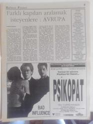 Sinema Gazetesi Filmcilik ve Sinemacılık Dergisi - 5-11 Ekim 1992 - Sinema Önünde Sabahladılar - Büyüklerimiz Yine Bizler Adına Karar Verdi! - Mezarlık Devriyesi Filmi - Stephen King - Farklı Kapıları Aralamak İsteyenlere: Avrupa - Psikopat filmi - Rob Lowe - James Spader - Salaş Mekanlar, Marjinal Yaşamlar: Rembetiko - The Doors: Morrison Efsanesi Üzerine Duyarlı ve Dramatik Bir Yaklaşım - My Name is Hood, Robin Hood - Haftanın Filmleri - ''Kadın Asla Unutmaz'' - Onbir Gün Onbir Gece 2 Filmi - Feza Film'in Yeni Projeleri - Kick Boxer 2 Filmi - Sasha Mitchell - Michel Qissi - Efsane Döğüşçü Filmi - Donald Murray - Vince Parr - Errol Baxter - Pasifik Tepeleri Filmi - Melanie Griffith - Michael Keaton - Kaybetmek Yok Filmi - Simon Yam - Gary Chau - Kuzuların Sessizliği Filmi - Jodie Foster - Anthony Hopkins - Scott Glenn fotoğraf ve haberi - Tam Takım Dergi