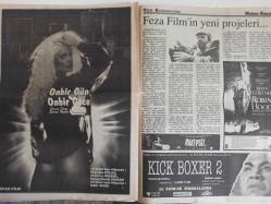 Sinema Gazetesi Filmcilik ve Sinemacılık Dergisi - 5-11 Ekim 1992 - Sinema Önünde Sabahladılar - Büyüklerimiz Yine Bizler Adına Karar Verdi! - Mezarlık Devriyesi Filmi - Stephen King - Farklı Kapıları Aralamak İsteyenlere: Avrupa - Psikopat filmi - Rob Lowe - James Spader - Salaş Mekanlar, Marjinal Yaşamlar: Rembetiko - The Doors: Morrison Efsanesi Üzerine Duyarlı ve Dramatik Bir Yaklaşım - My Name is Hood, Robin Hood - Haftanın Filmleri - ''Kadın Asla Unutmaz'' - Onbir Gün Onbir Gece 2 Filmi - Feza Film'in Yeni Projeleri - Kick Boxer 2 Filmi - Sasha Mitchell - Michel Qissi - Efsane Döğüşçü Filmi - Donald Murray - Vince Parr - Errol Baxter - Pasifik Tepeleri Filmi - Melanie Griffith - Michael Keaton - Kaybetmek Yok Filmi - Simon Yam - Gary Chau - Kuzuların Sessizliği Filmi - Jodie Foster - Anthony Hopkins - Scott Glenn fotoğraf ve haberi - Tam Takım Dergi