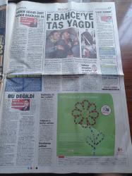 Hürriyet Gazetesi - 30 Nisan 2006 - Fenerbahçe Trabzonspor'u Yendi - Trabzon'da Fenerbahçelilere Taş Yağdı - Alex De Souza - Can Bartu - Gaziantep'ten Yabancı Damat Dizisi İçin Teşekkür - Kafa Kağıdı Devrimi İsteyenin Nüfus Cüzdanında Din Hanesi Boş Bırakılacak - Hülya Avşar - Hırvat Şarkıcı Severina