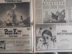 Sinema Gazetesi Filmcilik ve Sinemacılık Dergisi - 7-13 Aralık 1992 - Bu Yılki Program Çok Görkemli - Orhan Pamuk'la Söyleşi - Red Kit Filmi - Terence Hill - Clichy'de Sessiz Günler Filmi - Claude Chabrol - Henry Miller - Bir Çizgi-Roman Uyarlaması: Rocketer - Hollywood Doktoru Filmi - Michael J. Fox - Para mı, yoksa? - Kırılma Noktası Filmi - Keanu Reeves - Patrick Swayze - Gary Busey - Genç Ölmek Filmi - Julia Roberts - Campbell Scott - Gizli Yüz Filmi - Zuhal Olcay - Fikret Kuşkan - Tehlikeli Saatler Filmi - Anthony Hopkins - Rocketer Filmi - Bill Campbell - Alan Arkın - Şafak Filmi - Nastassja Kinski - Gençlik Ateşi Filmi - Alan Parker - Hoş Bir Sürpriz: Maselli, Nastassja Kinski ve ''Şafak'' - İkiz Kan Filmi - Geoffrey Lewis - Bolo Yeung - Haftanın Filmleri - Sarı Darbe Filmi - Marianne Taylor - Dale Jacoby - İsterik Filmi - Dalila Dilazzaro - 11. Uluslararası İstanbul Film Festivali Bölümleri - Vestel Müzik Seti Reklamı fotoğraf ve haberi - Tam Takım Dergi