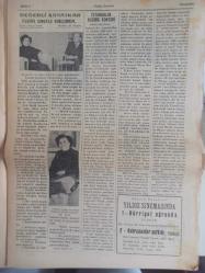 Radyo Gazetesi Siyasi Radyo ve Sanat Dergisi - 10 Kasım 1954 - Mazi ve Devrim - Stajerler Okudular - Hisarlı Mahkemede - Yeni Tanbur - Bayramla Matem Arasında Atatürk - Sadiye Arcuman ile Bir Konuşma - Deli Bu Selahatin - Bütün Azası Malul Sanatkar - Haftanın Sanat Dedikoduları - Tenkidler: İstanbulda Büzürg Konseri - Değerli Sanatkar - Fahriye Caner'le Konuşurken - Fahriye Caner - Sadiye Arcuman Radyomuz Sazlar İle - Yeni Bir Ses Yıldızı Mı - Aşık Veysel Geliyor - Vedat Altıngedize Sevgi - Hayal İçinde Hayal - Muzaffer Yıldırımkal - Tokerlerin Evinde Sanat Gecesi - Türk Ticaret Bankası Reklamı - Emlak Bankası Reklamı fotoğraf ve haberi - Tam Takım Dergi