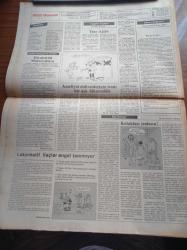 Milli Gazete - 9 Ocak 1988 -  Kadının Yeri Neresidir - Mehmet Akif Ersoy - Turgut Özal - Nasyonal İslam - Diyalektik Materyalizm - Yahudi Terör Çeteleri Çizmeyi İyice Aştılar - Çalışma Bakanı İmren Aykut - Yunanla Bulgar Zulümde Yarışıyor - Mücahidler Ruslar Geri Çekilmek Zorunda - Humeyni Hamaney'e Sert - Devlet Bakanı Cemil Çiçek Gençlik Konusunda Herkes Laf Üretiyor - Yahudiler Sinir Gazıyla Çocukları Boğuyor