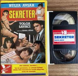 Efemera - SEKRETER- HÜLYA AVŞAR TOLGA SAVACI BETA FİLM - kitantik - kitaLog